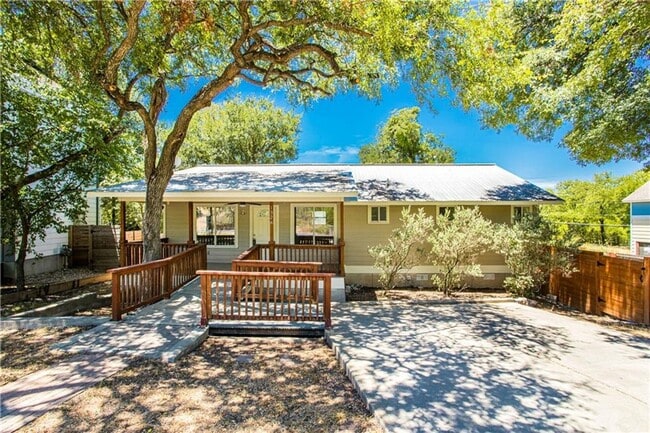 Photo - Stunning Renovation - New Hardwood flooring, tile in Kitchen. Granite countertops, breakfast bar