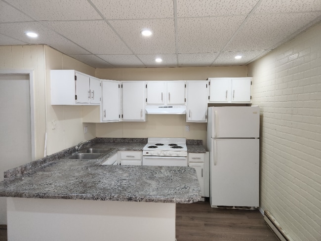 Building Photo - 434 Madison St Rental