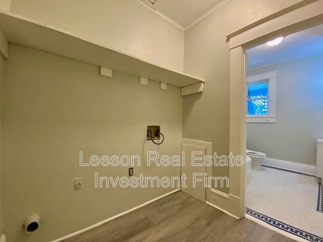 Photo - 523 1/2 WICHITA ST