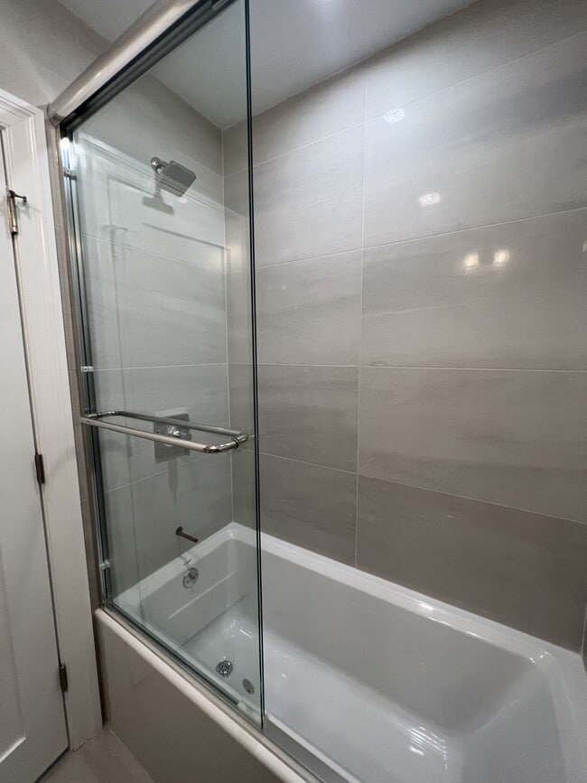 Photo - 35 Park St Unit 2