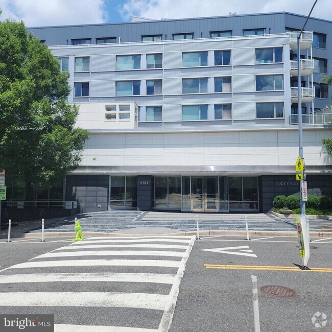 Building Photo - 4101 Albemarle St NW Unit 634 Rental