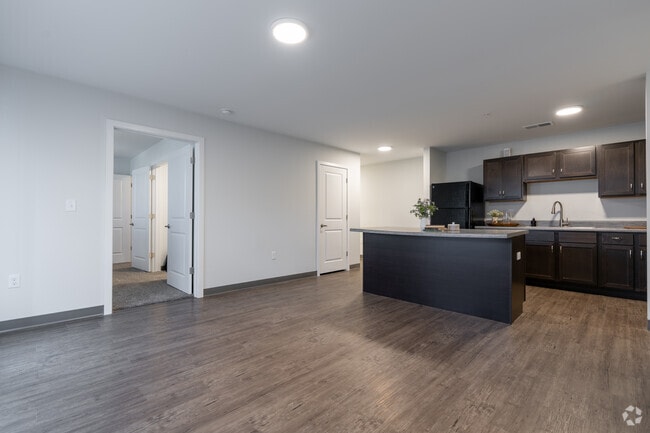 2BR, 2BA