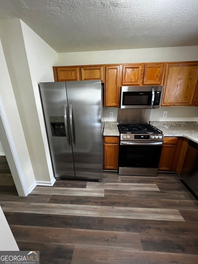 Photo - 2360 Wellington Cir