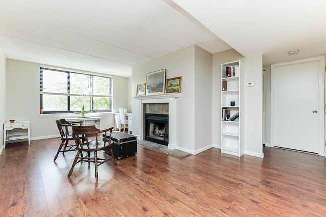 Photo - 85 Brainerd Rd Unit 403