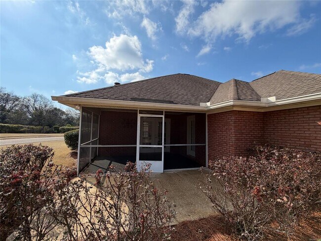 Photo - 8000 Bridgewater Trce