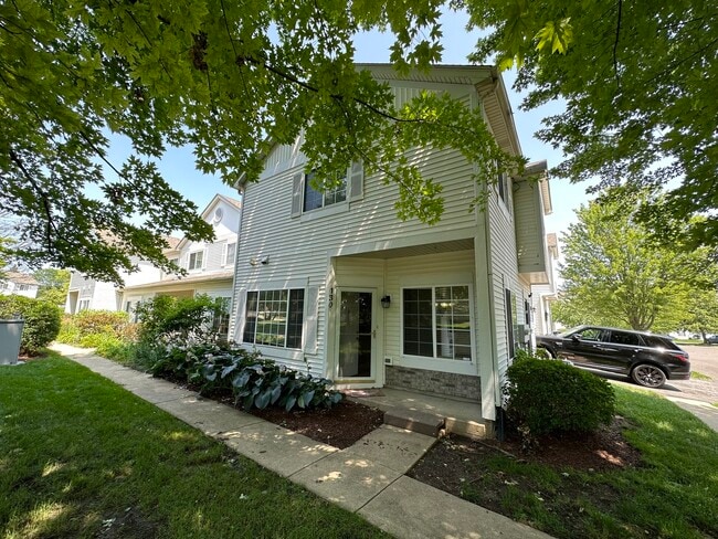 Building Photo - 130 Creston Cir