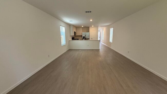 Photo - 913 Pertuso Ln
