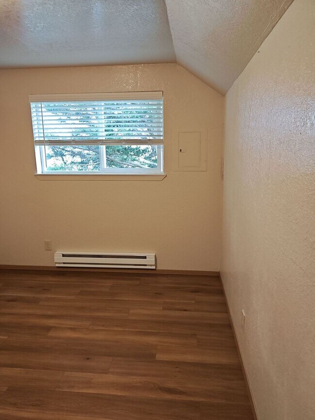 Photo - Two bedroom one bath with large den! Unit F312