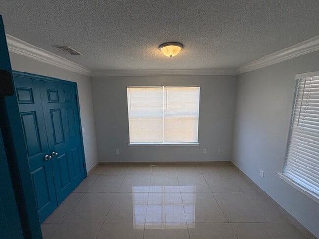 Photo - 3371 Wasatch Loop Rg