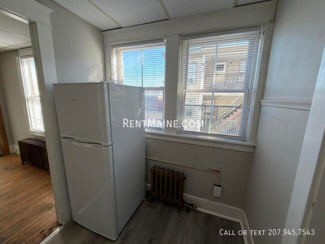 Photo - 9 Catell St Unit 5