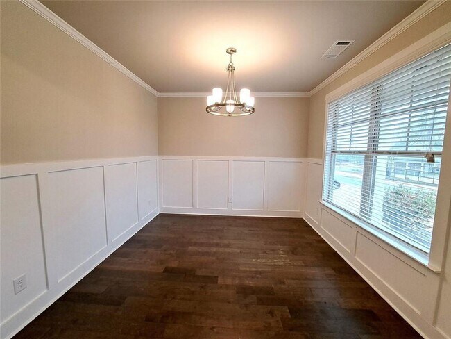 Photo - 512 Hinton Farm Wy.