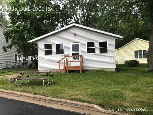 Cozy 2 bed home with Lake Waubesa access! - Cozy 2 bed home with Lake Waubesa access!