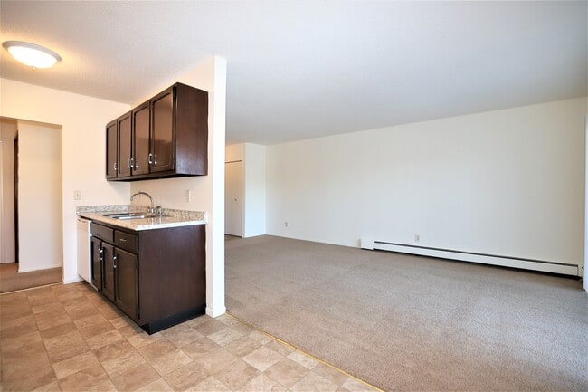 Photo - Cedar Court West Apartments