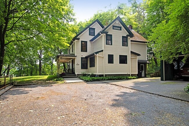 Photo - 90 Indian Trl Ave House