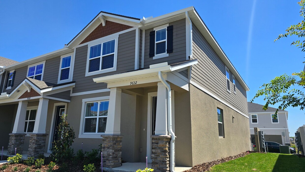 NEWLY BUILT 4-Bedroom Townhome | Meridian ... - NEWLY BUILT 4-Bedroom Townhome | Meridian ...
