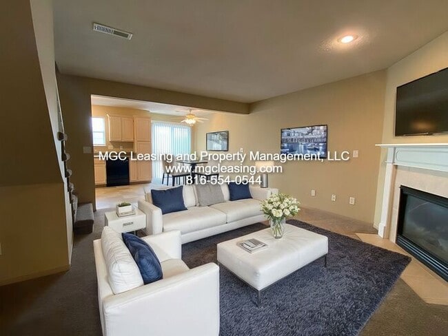Building Photo - SOUTH GARDEN TOWNHOMES