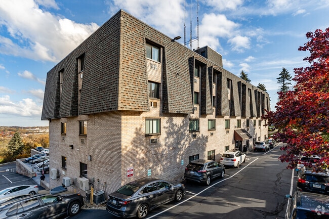Brittany Apartments