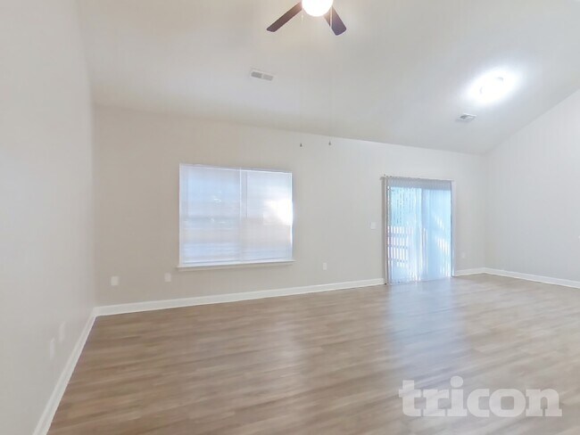 Photo - 362 Olde North Church Dr