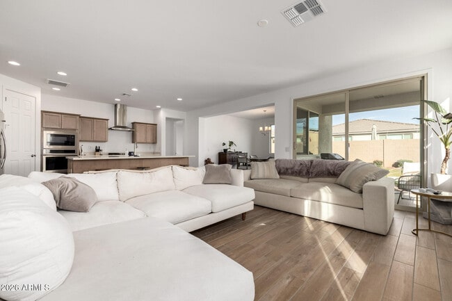 Photo - 16780 W Cameron Dr