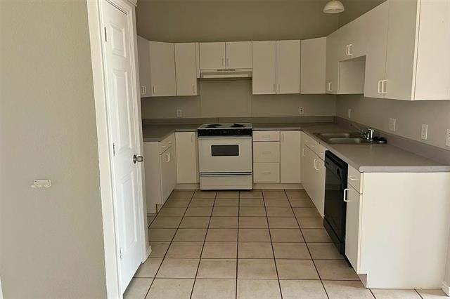 Photo - 220 Joshua Blvd