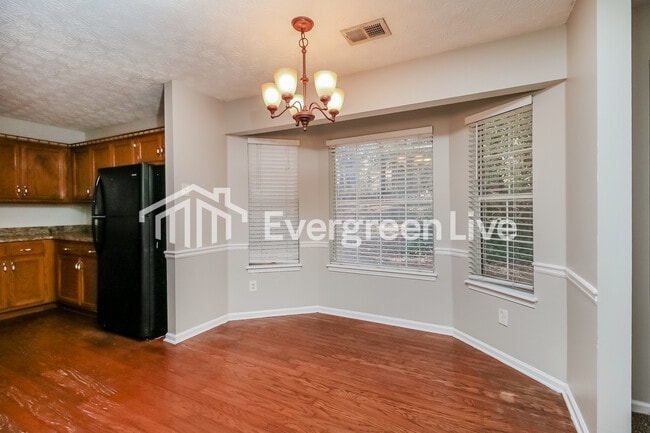 Photo - 9280 Scarlett Dr SW