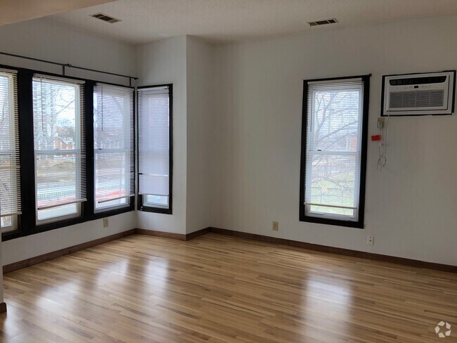 Building Photo - 2428 4th Ave Rental