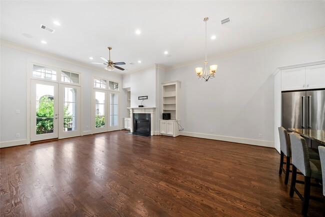 Building Photo - 3921 Gramercy St Rental