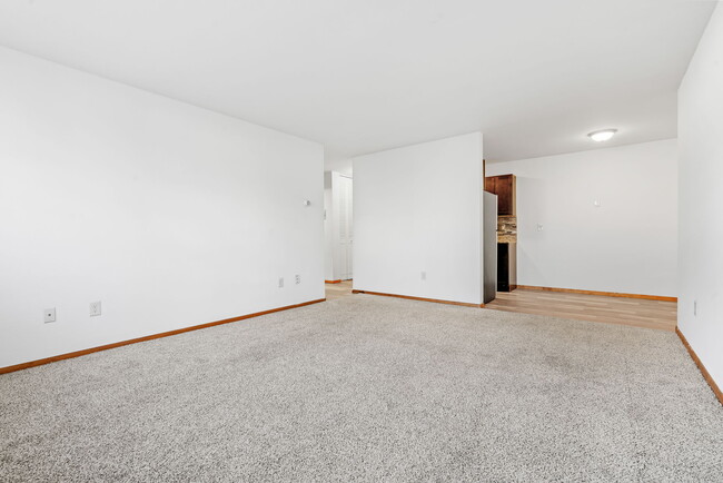 Photo - Blaisdell Manor Unit 104