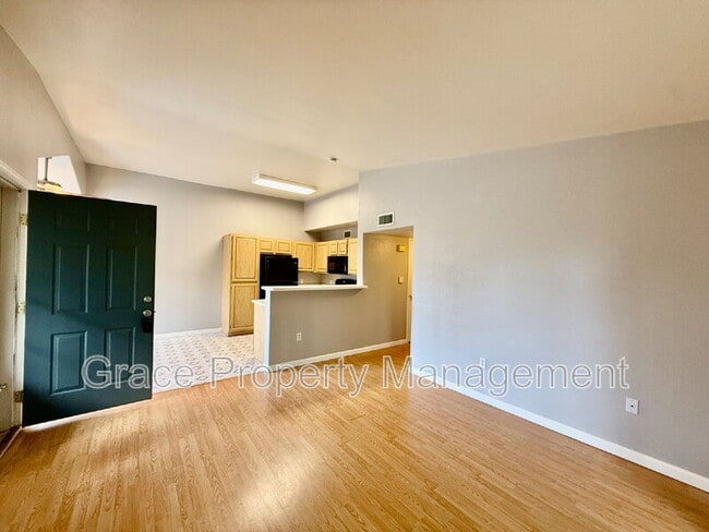 Photo - 1146 Opal St Unit 204
