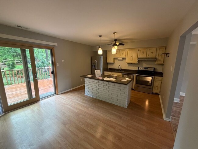 Photo - 3217 Stockton Pl