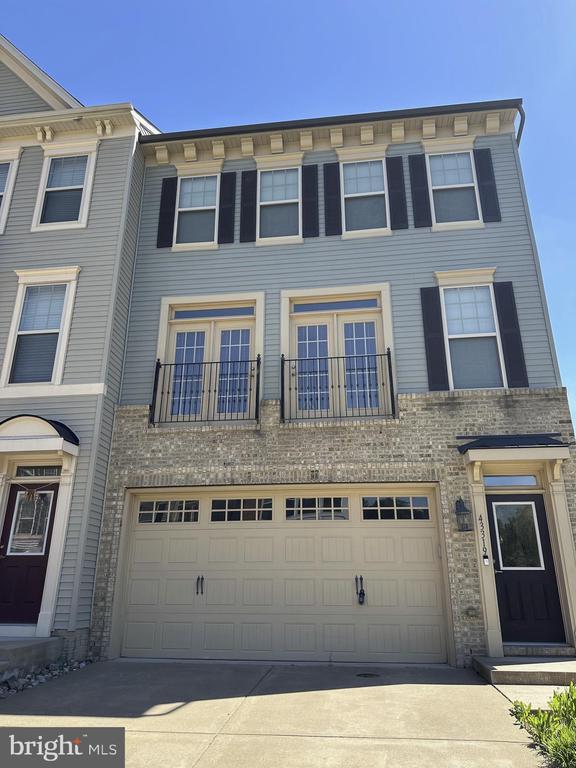 Photo - 43319 Semolina Terrace Townhome