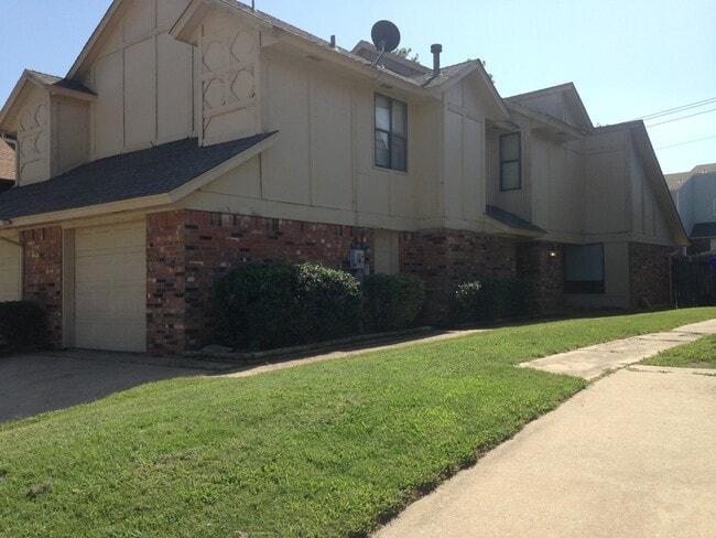 Photo - Westside Duplex for Lease near Sooner Mall!!!