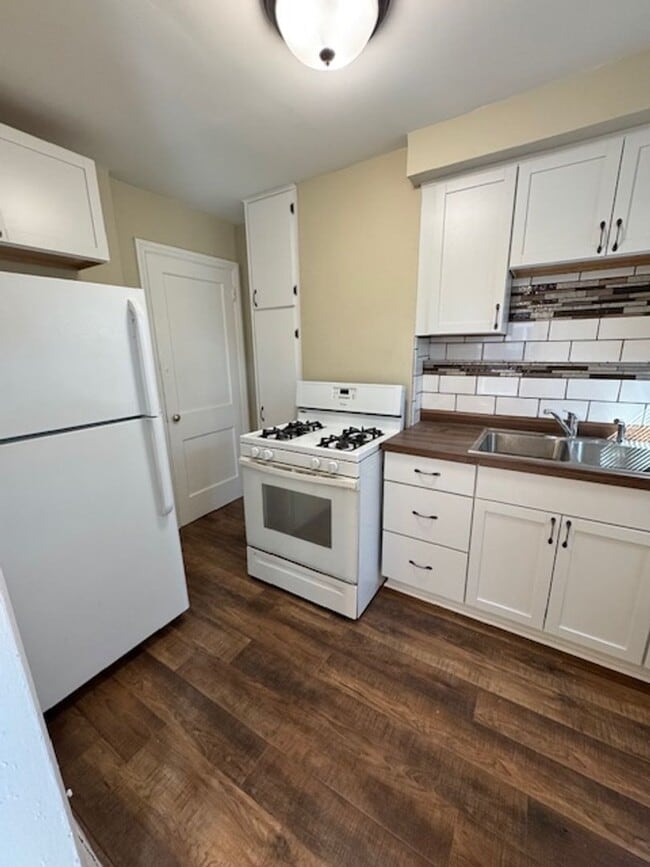 Photo - 2215/2217 Hecker Ave Unit 2215