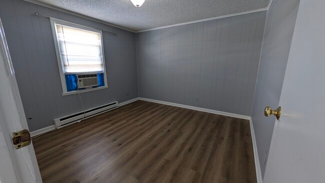 Bedroom 1 - 2068 Annandale Ct Unit Duplex