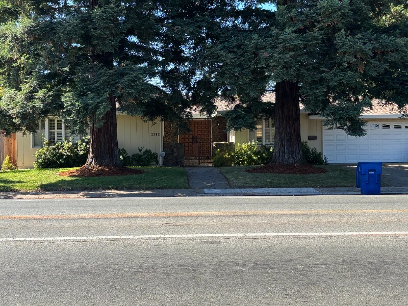 Photo - 2582 American River Dr Apartamento Unidad 2582 American River Drive