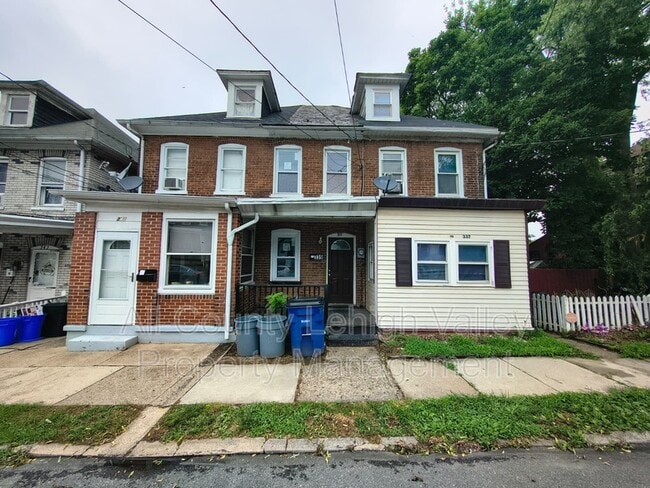 Building Photo - 339 W Lincoln St