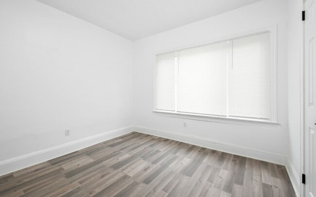 Photo - 8511 Jeffries Ave