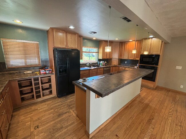 Photo - 240 Mesa Ave