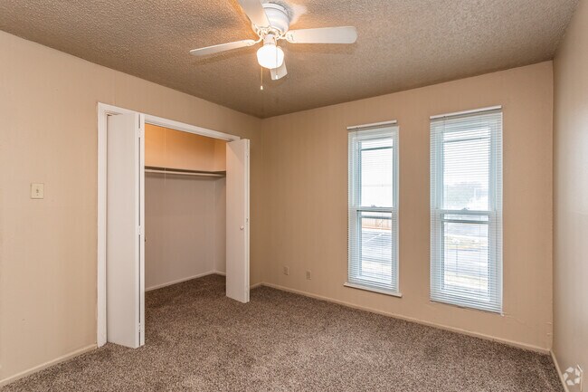 2BR, 1BA - 976SF Bedroom