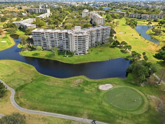 Photo - 3507 Oaks Way