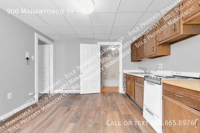 Photo - 900 Mahantongo St Unit 7