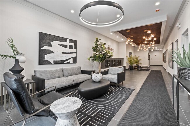 Photo - 3951 N Wayne Ave