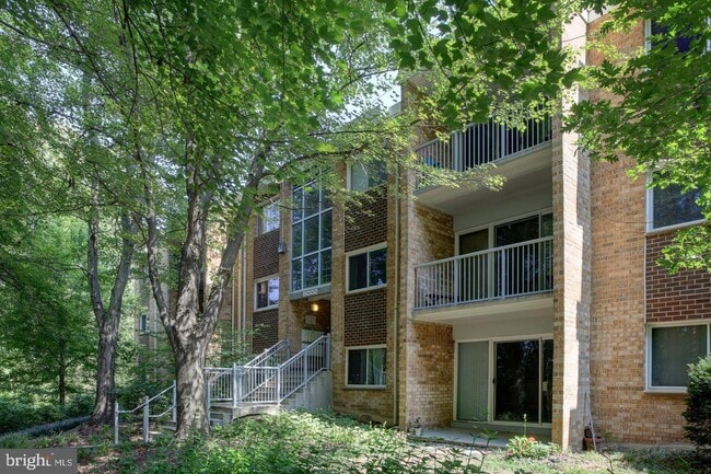 Photo - 8002 Le Havre Pl Townhome