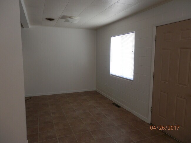 Photo - 915 S Platinum Ave