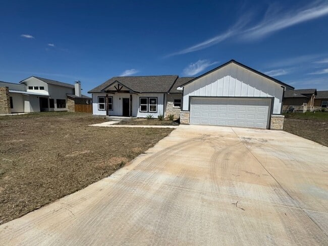 Photo - Super Nice Beautiful  3 bedroom 2 bath- In...