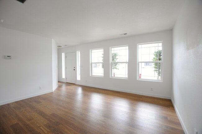 Photo - 3657 Pescador Dr