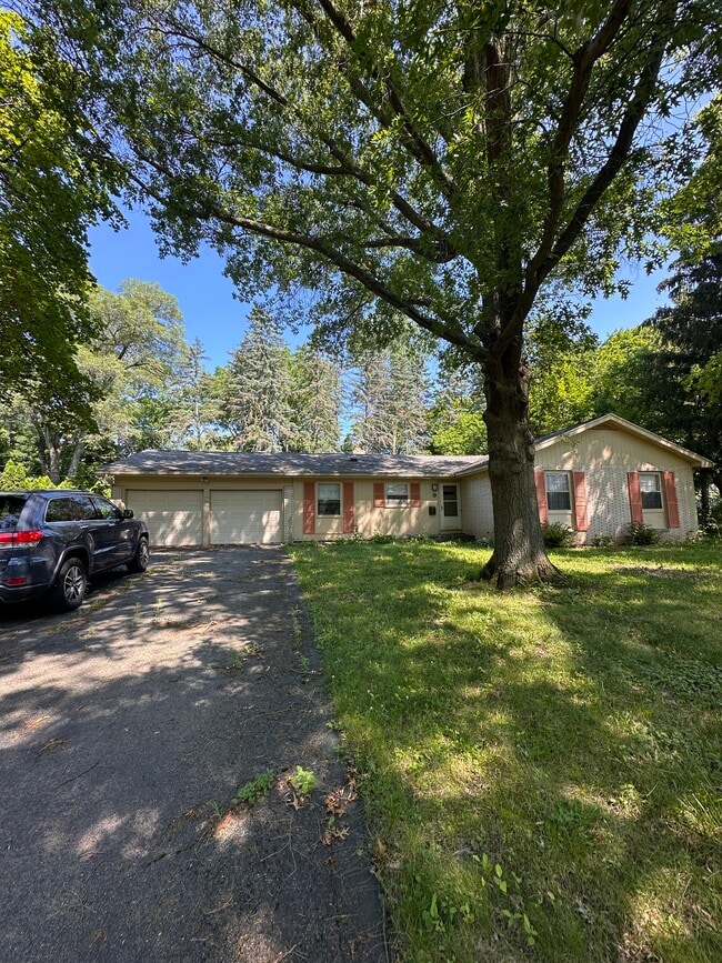 Photo - 9 Courtenay Cir