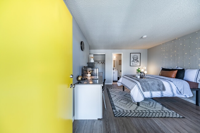 Photo - Elevation at the U