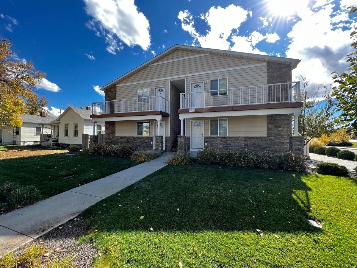 East6th203 (KC-AM) - East6th203 (KC-AM)