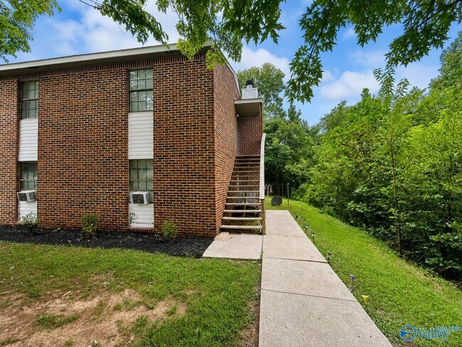 Building Photo - 4909 Cotton Row NW Unit D